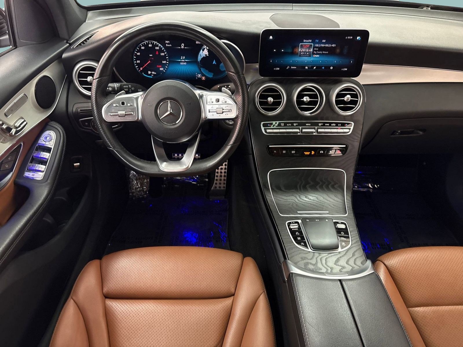 2022 Mercedes Benz GLC 300 photo 4