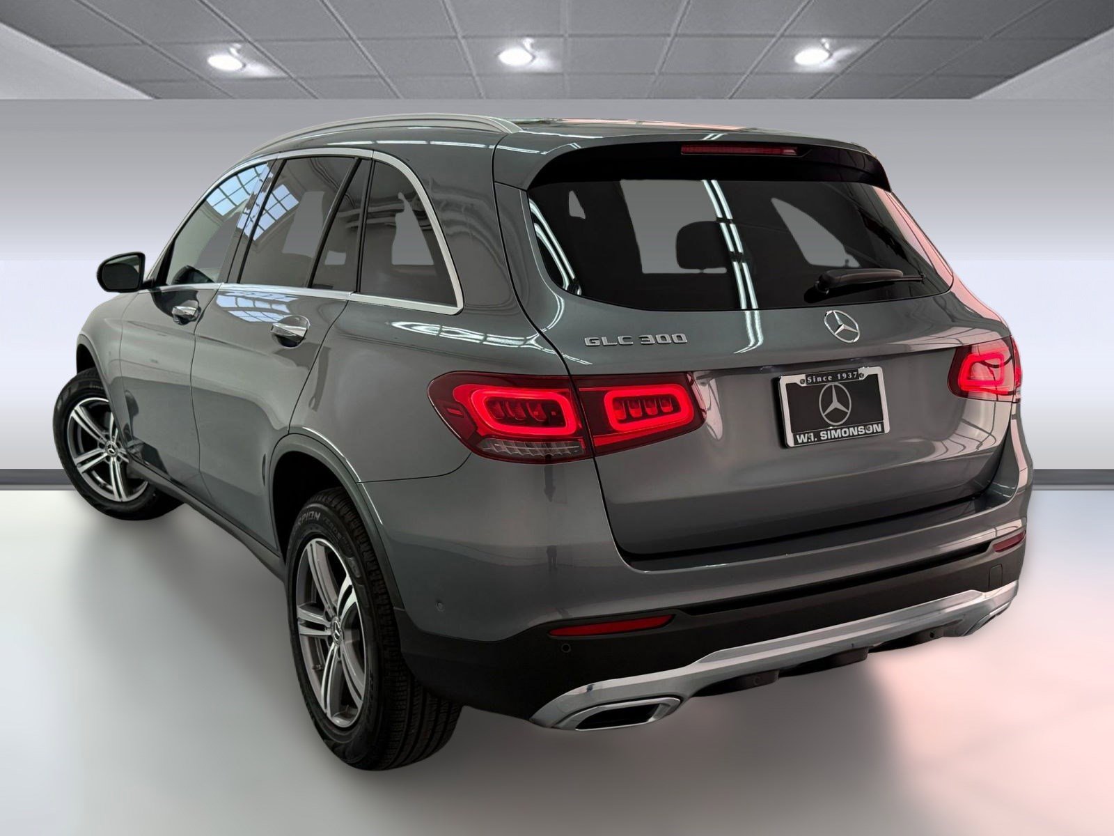2022 Mercedes Benz GLC 300 photo 3