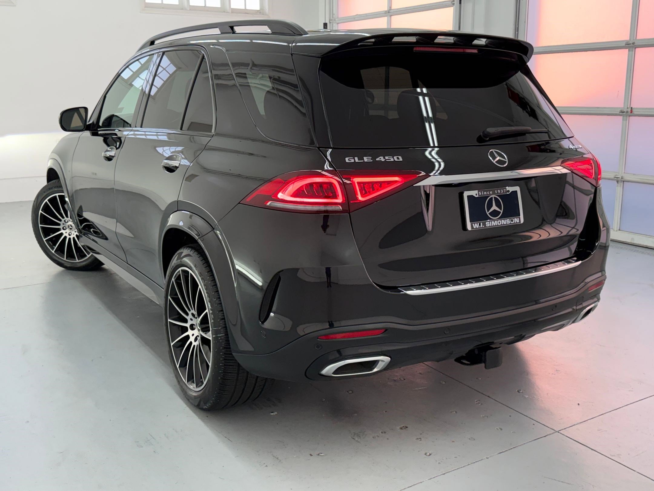 2023 Mercedes Benz GLE 450 4MATIC photo 3