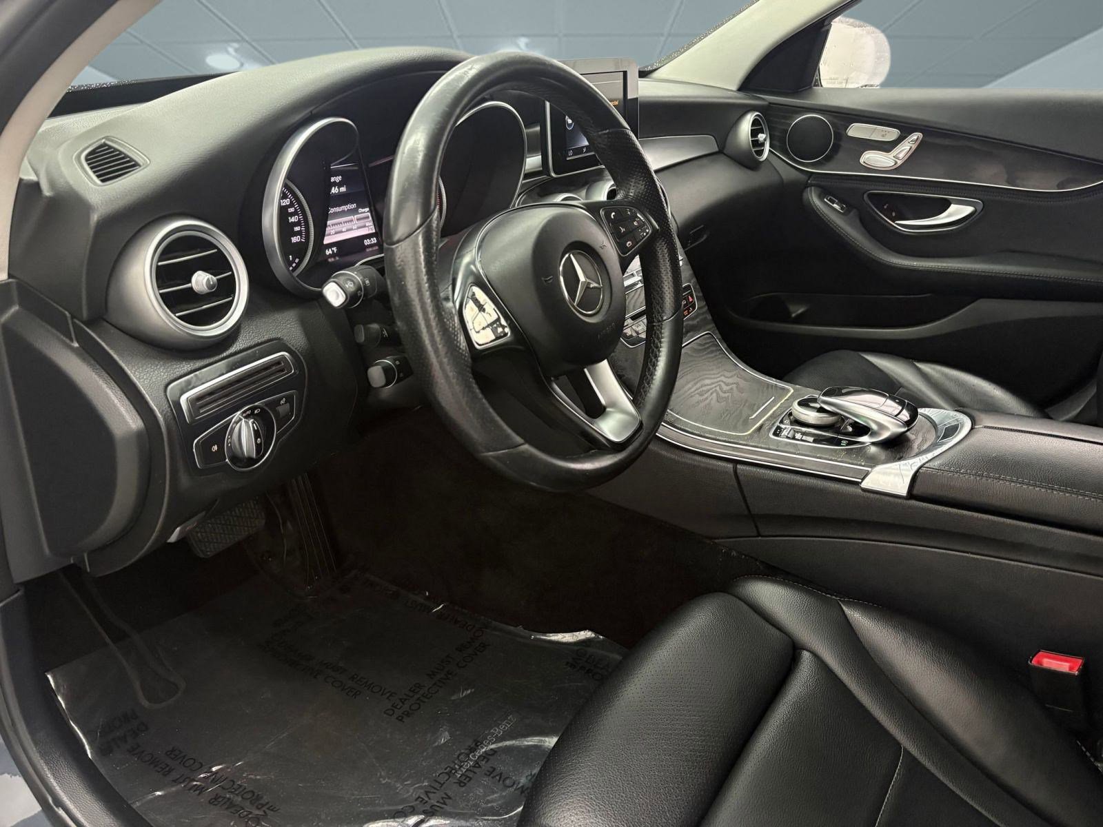 2016 Mercedes Benz C 300 Sedan photo 4