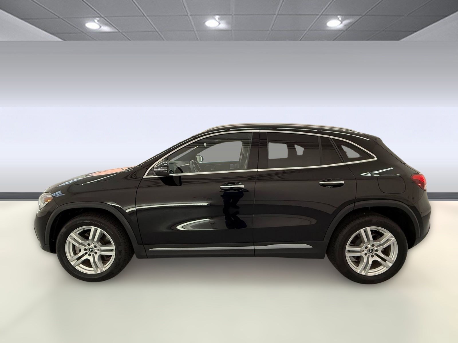 2023 Mercedes Benz GLA 250 photo 2