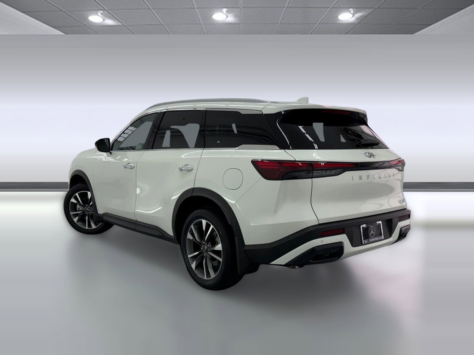 2025 INFINITI QX60 LUXE photo 2