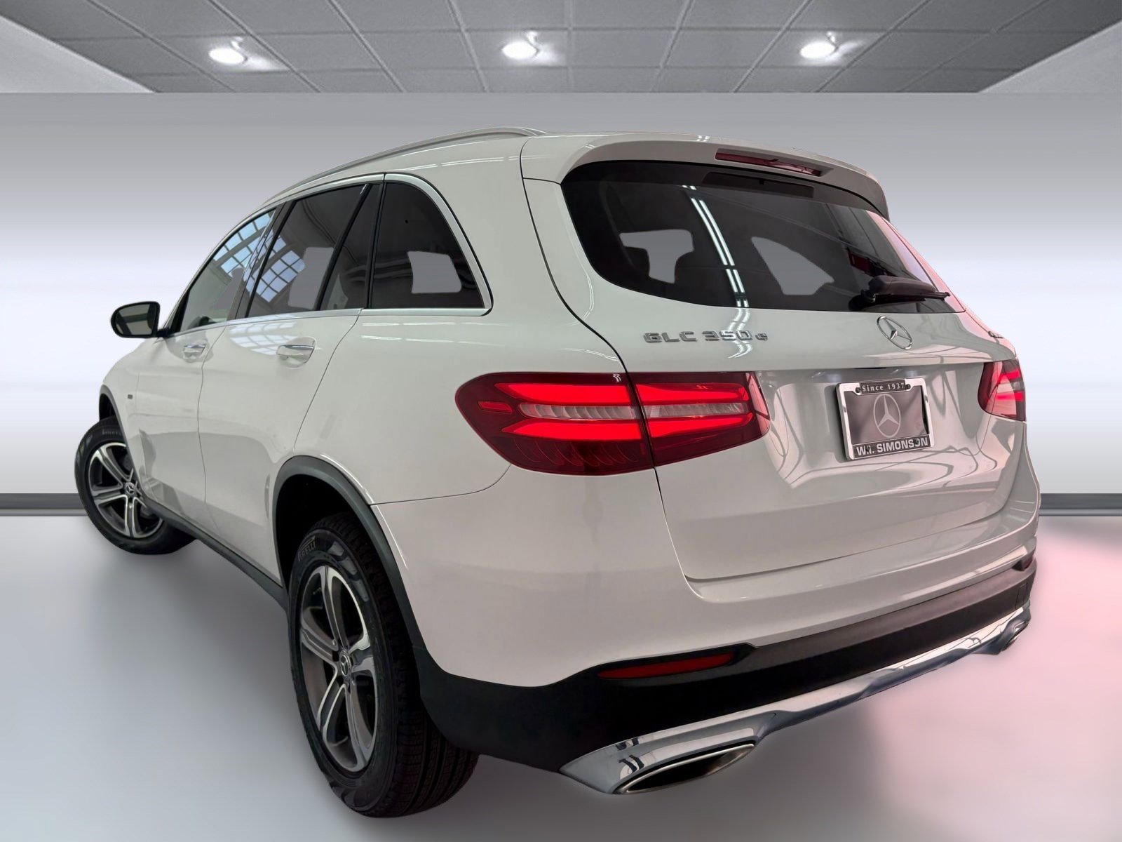 2019 Mercedes Benz GLC 350e photo 3