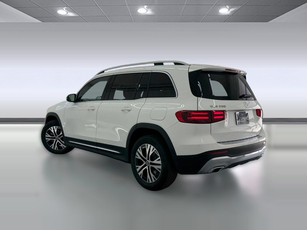 New 2026 Mercedes-Benz GLB 250 SUV