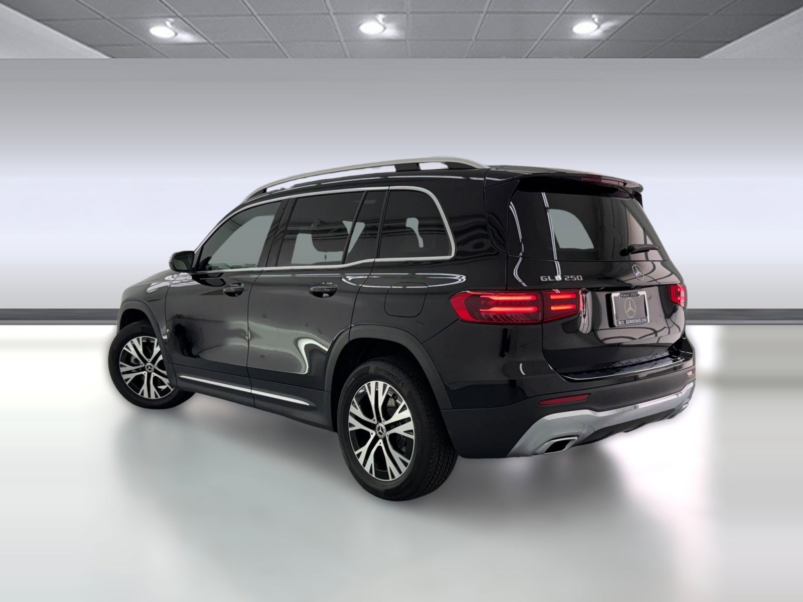 2026 Mercedes-Benz GLB 250 GLB 250 photo 2