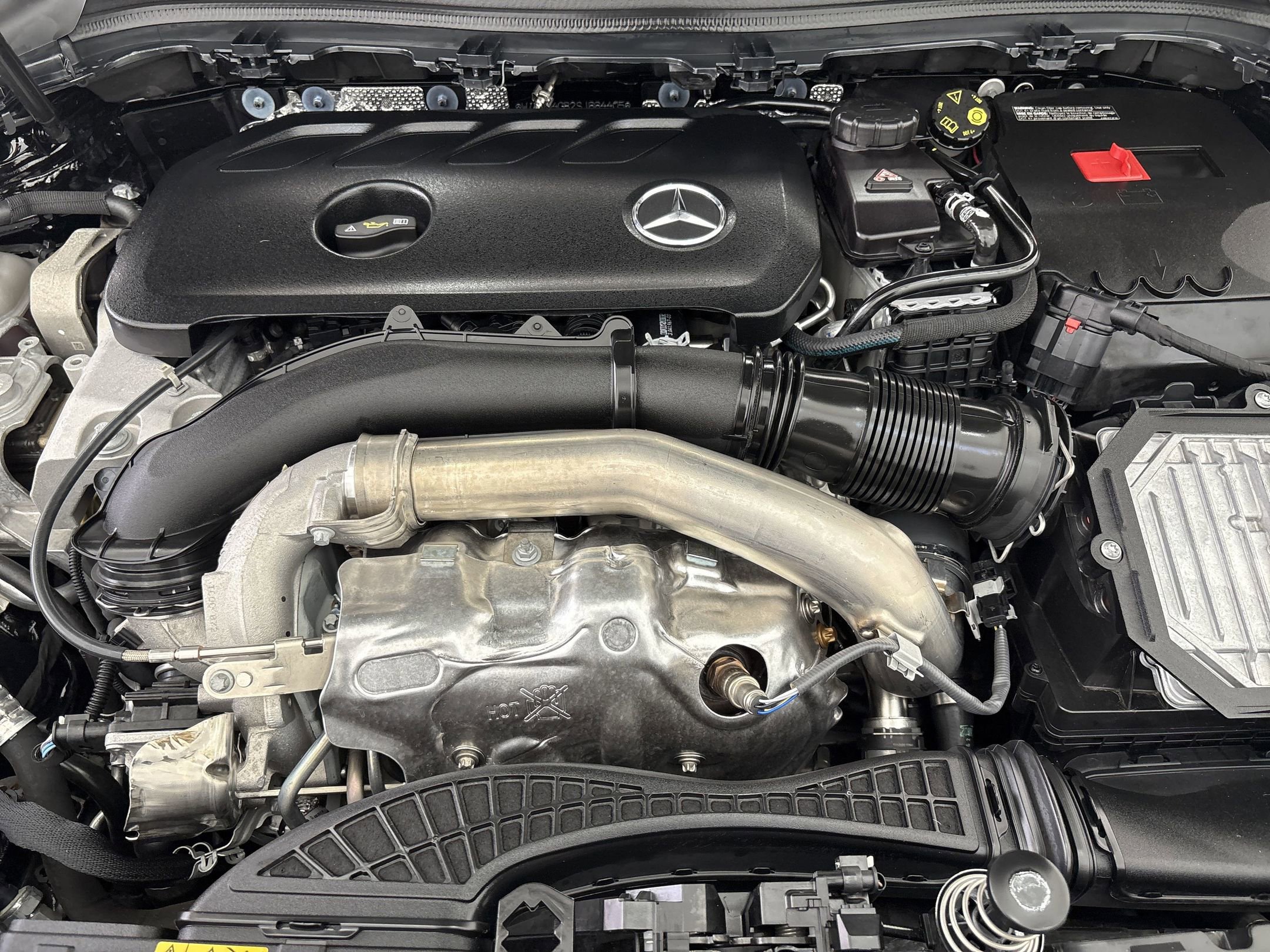 2025 Mercedes Benz GLA 250 photo 3