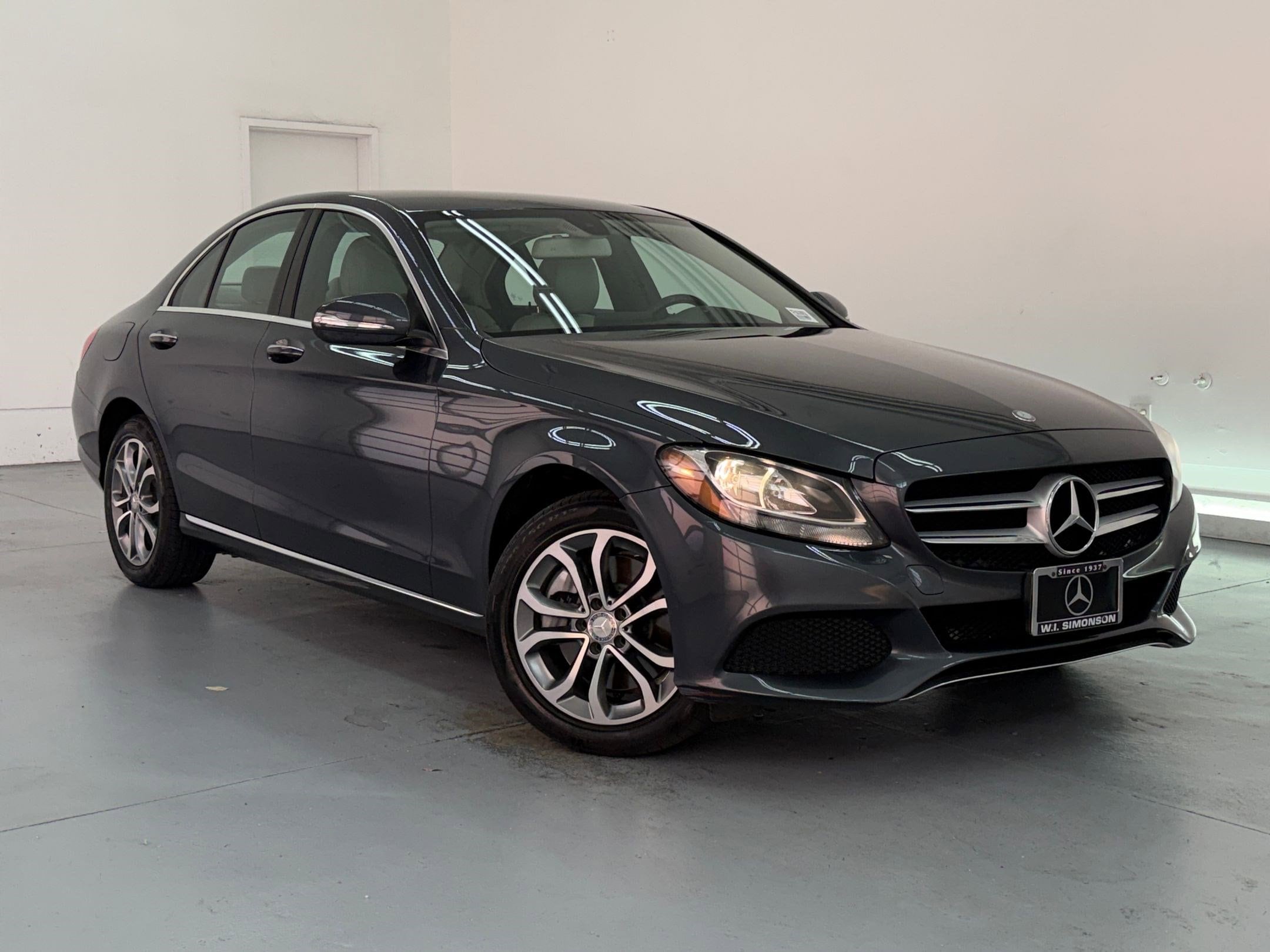 2015 Mercedes-Benz C-Class C 300 Sport photo 6