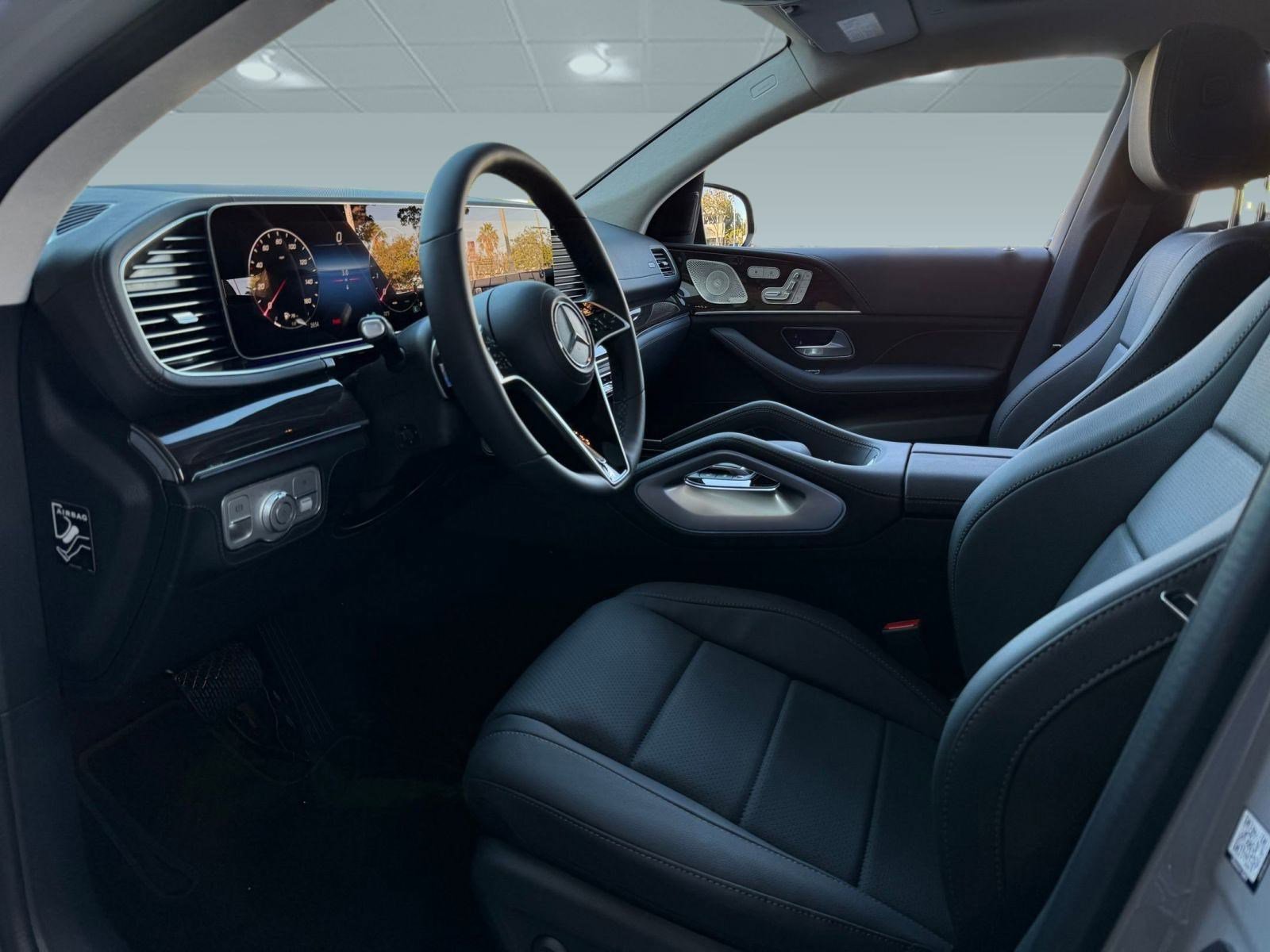 2026 Mercedes Benz GLE 450 4MATIC photo 3