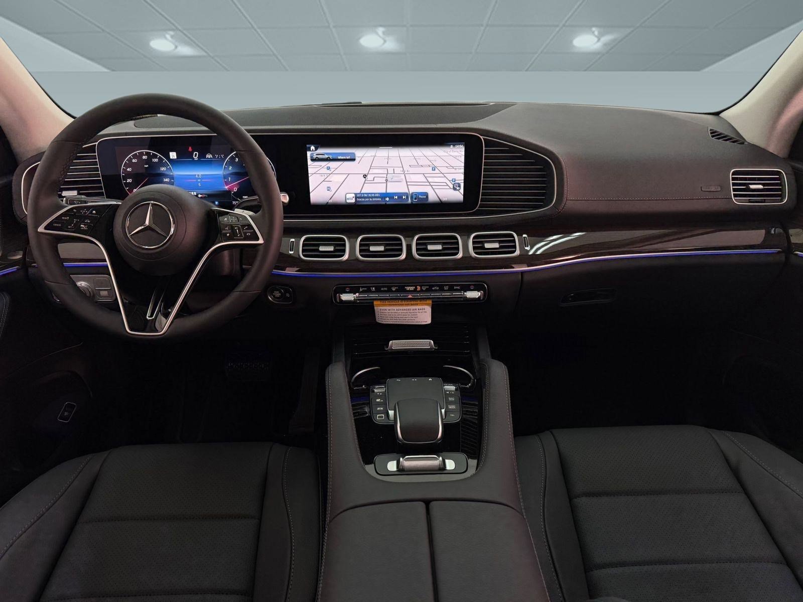 2026 Mercedes Benz GLS 450 4MATIC photo 3