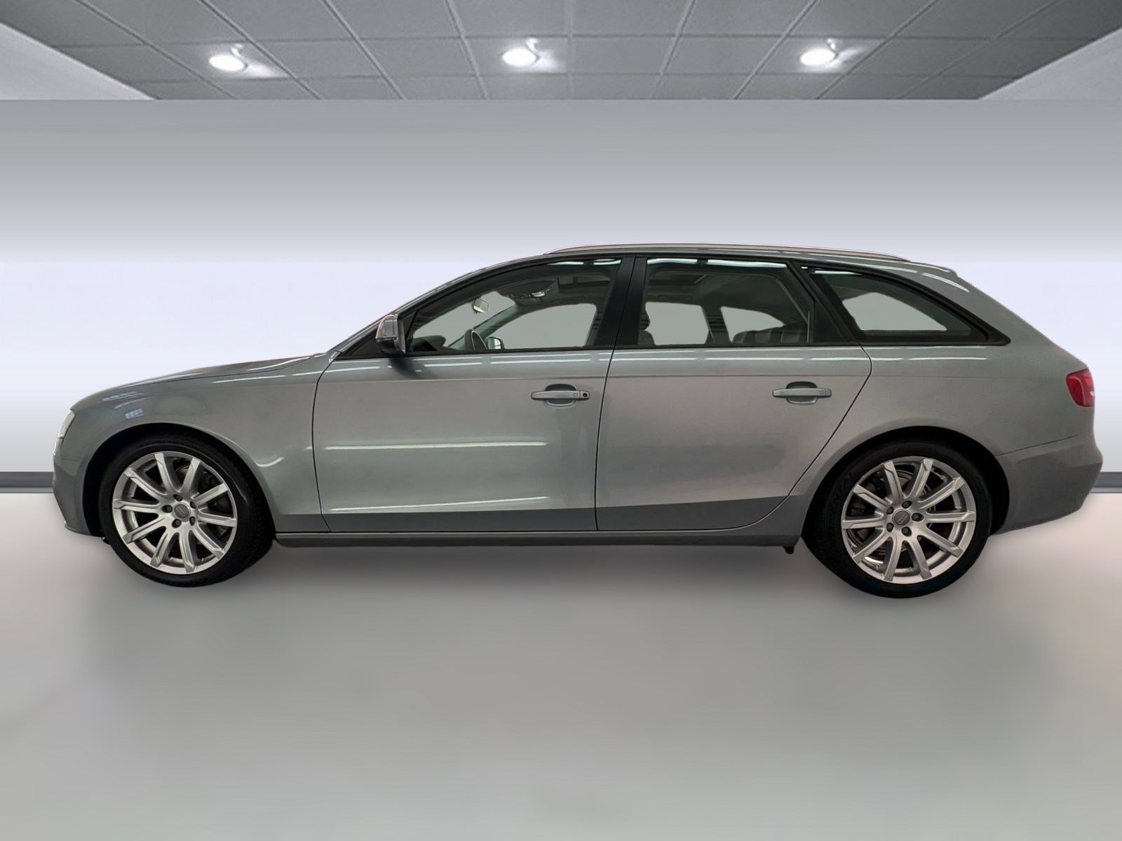 2010 Audi A4 2.0T Premium photo 2