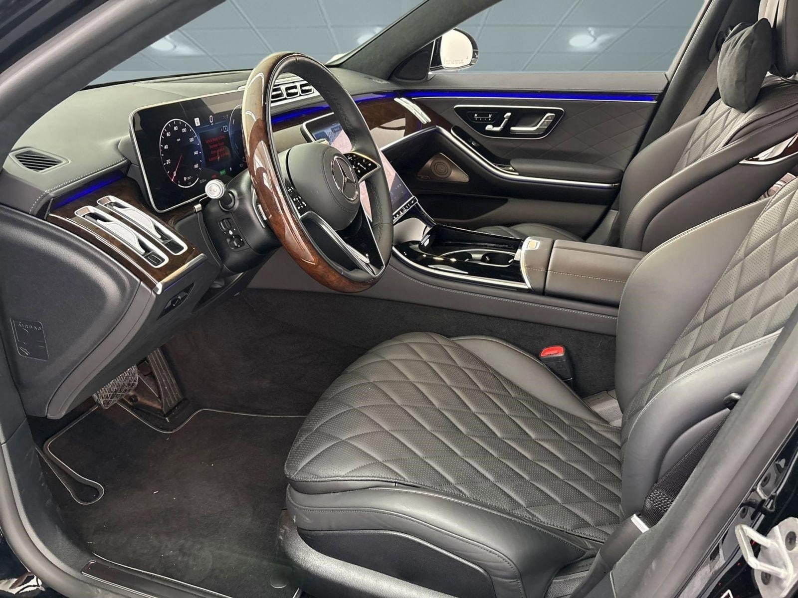 2024 Mercedes-Benz S-Class S 580e photo 2
