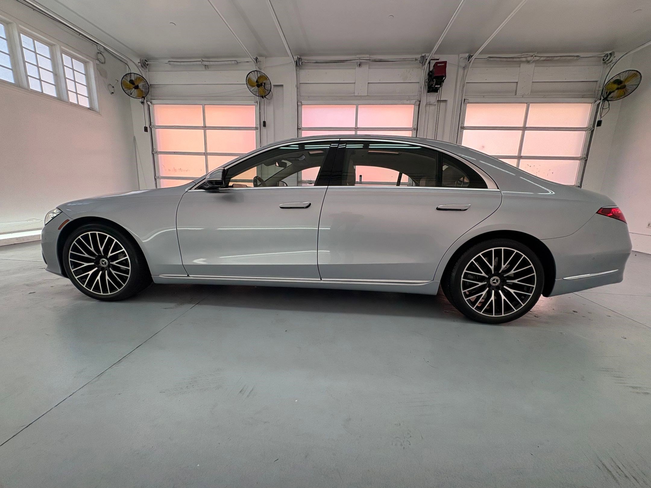 2022 Mercedes Benz S 500 4MATIC photo 2