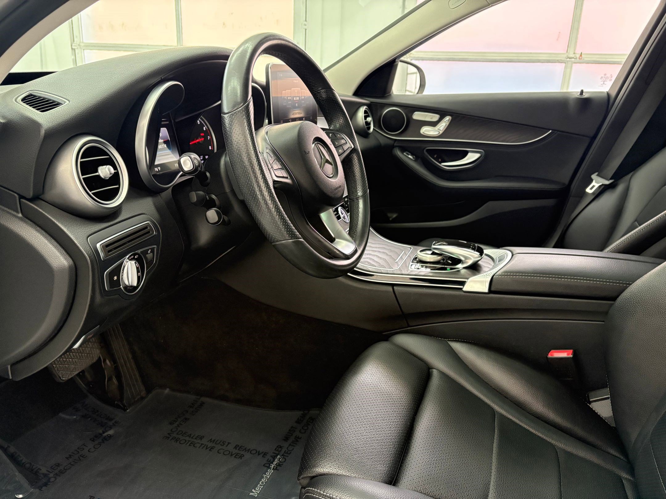 2016 Mercedes Benz C 300 Sedan photo 4