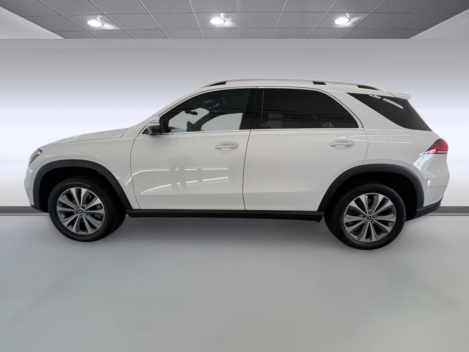2022 Mercedes Benz GLE 350 photo 2