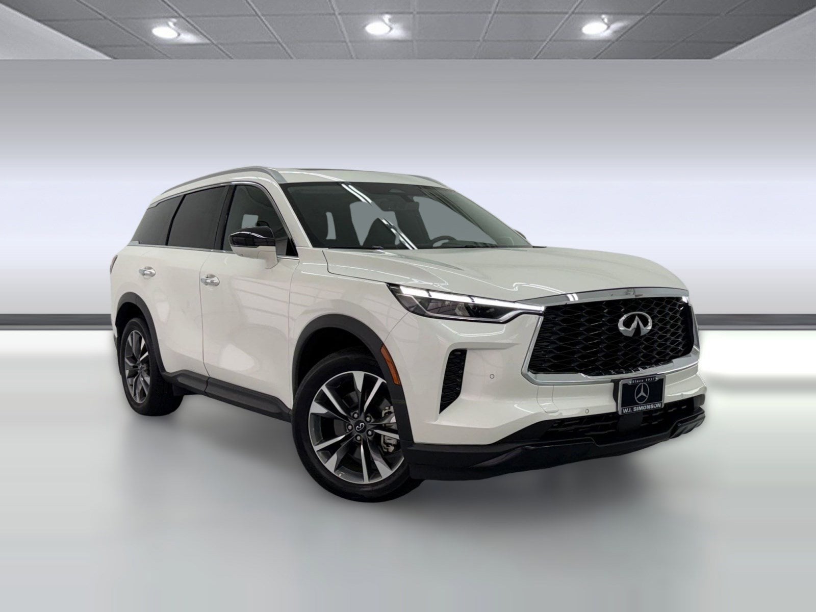 2025 INFINITI QX60 LUXE photo 5