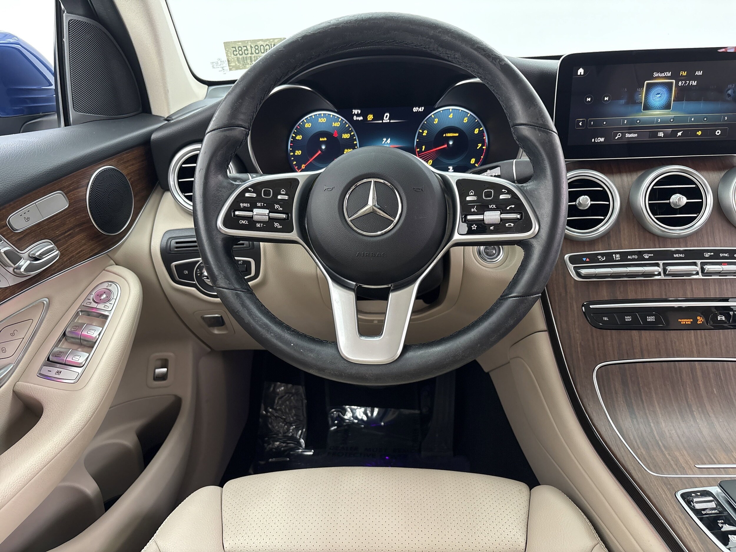 2022 Mercedes Benz GLC 300 photo 4