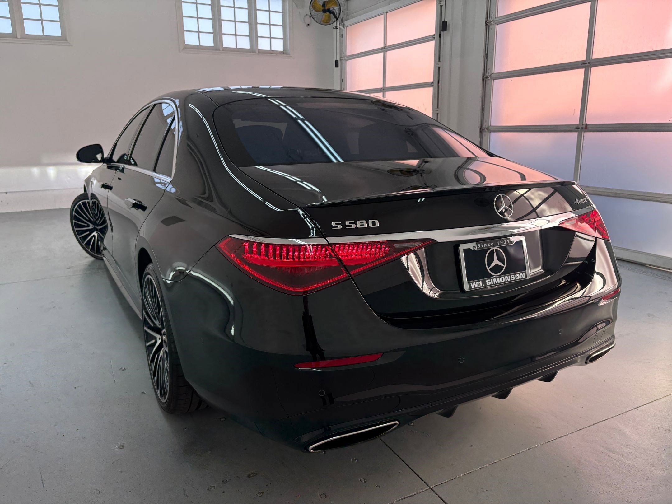 2022 Mercedes Benz S 580 4MATIC photo 3