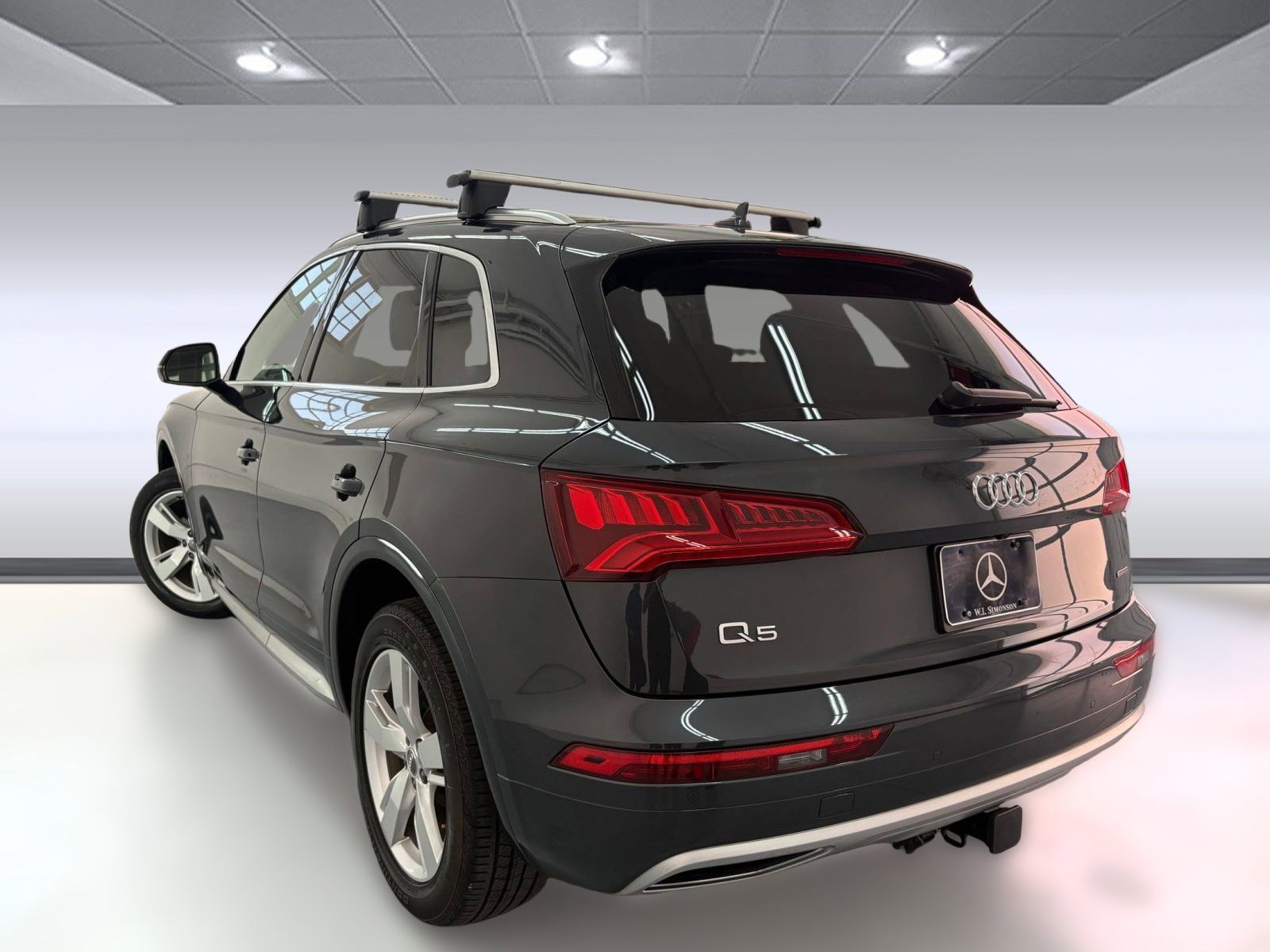 2019 Audi Q5 Premium Plus photo 2