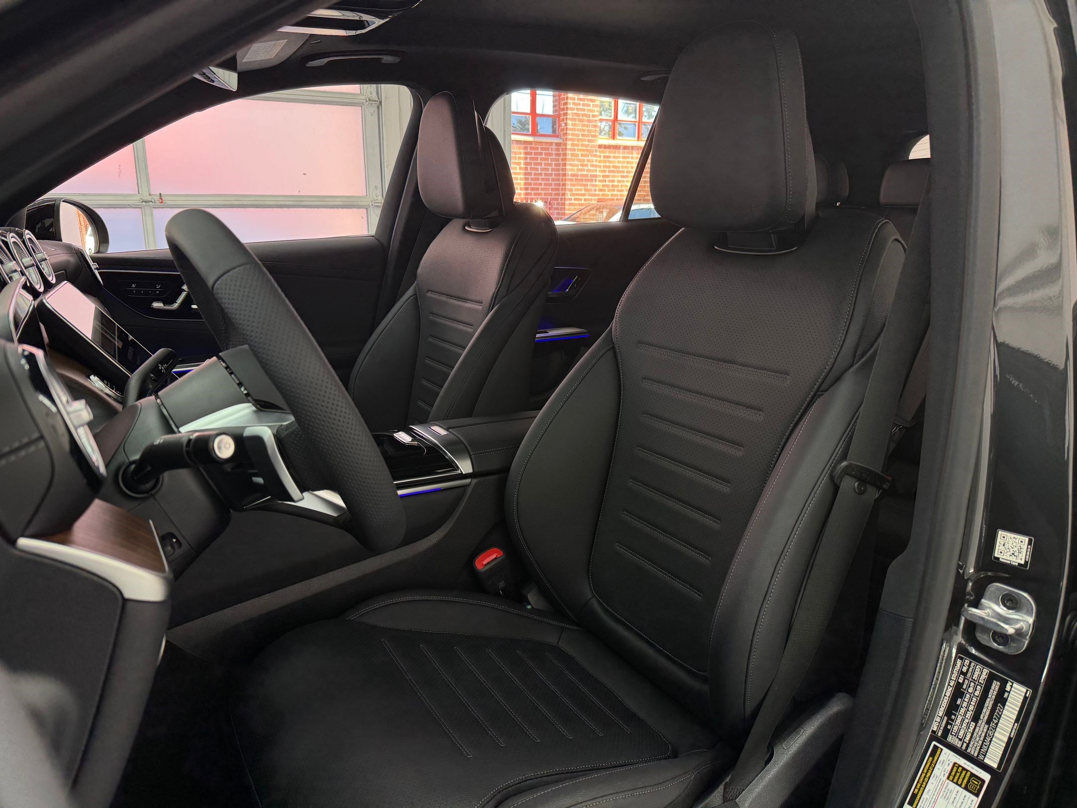 2026 Mercedes Benz GLC 300 photo 4