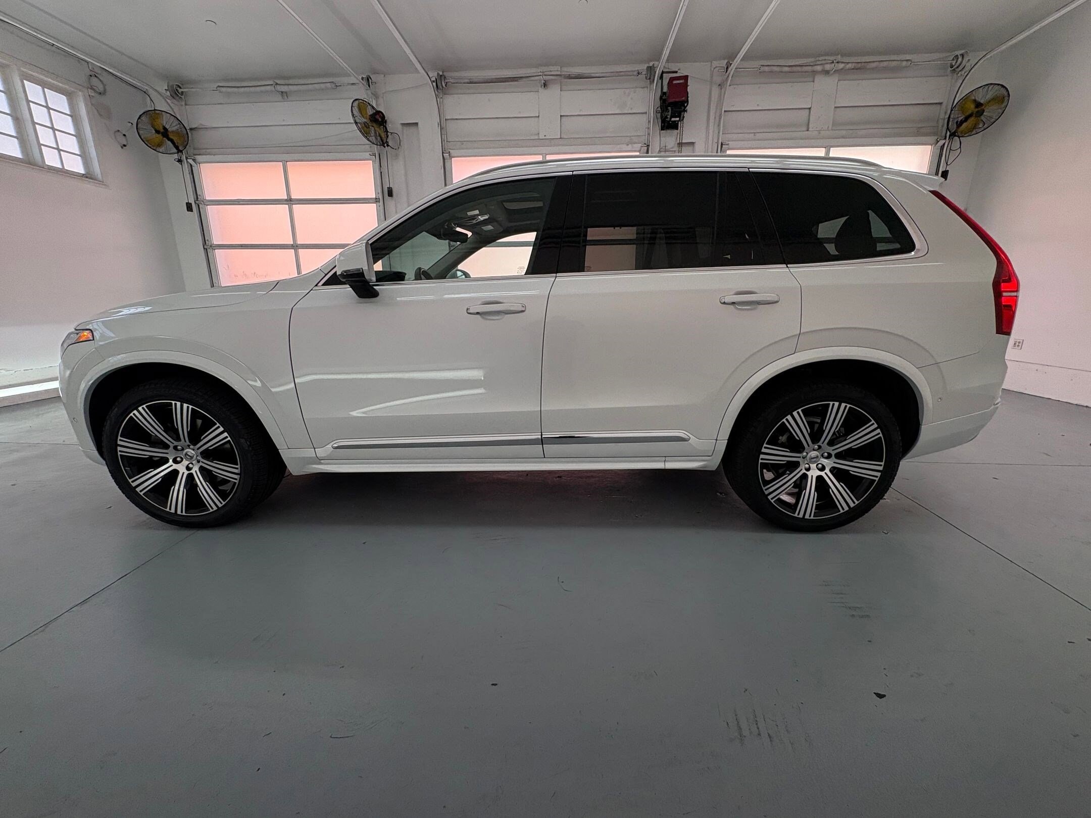 2022 Volvo XC90 Inscription photo 2