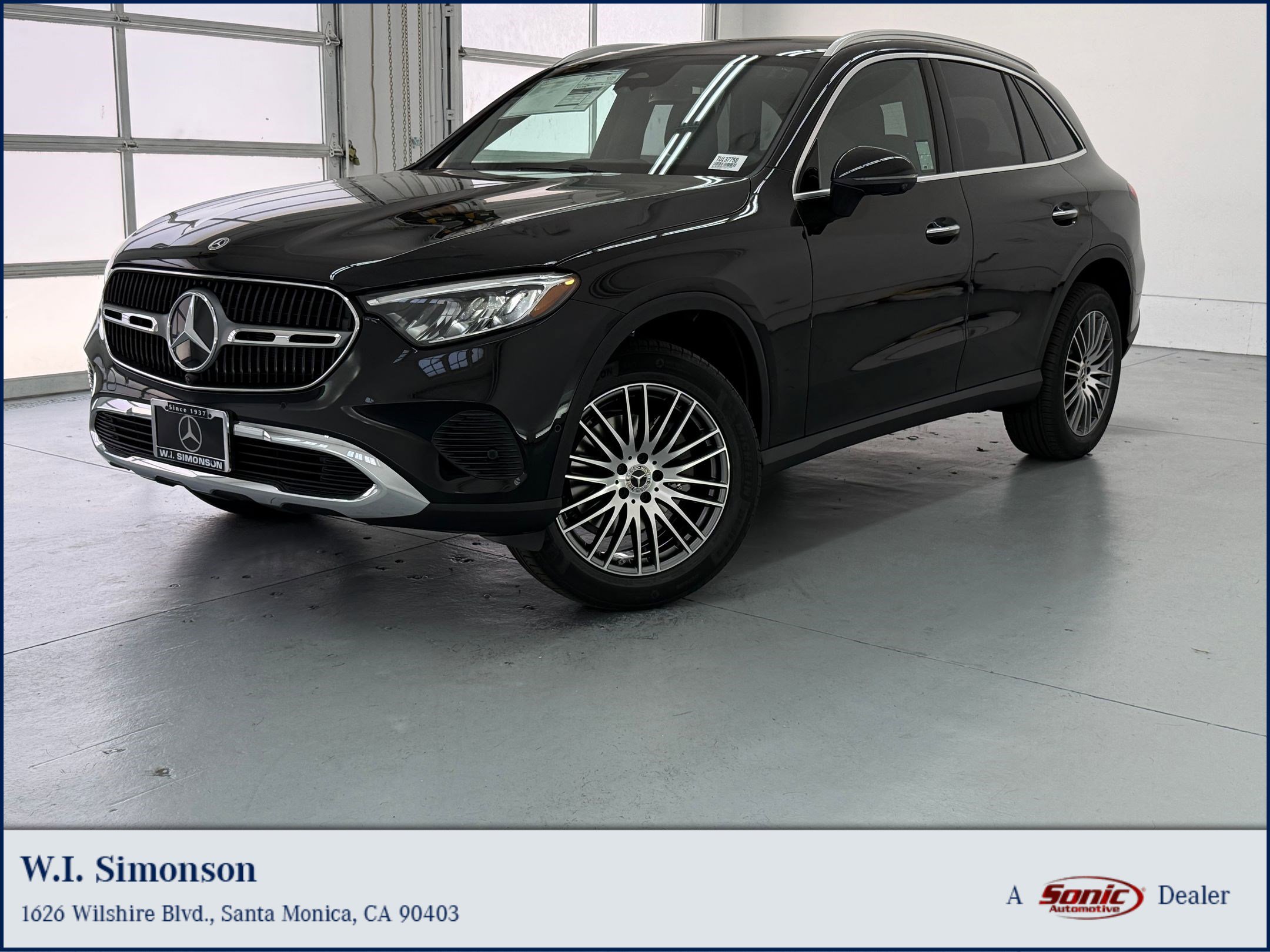 2026 Mercedes-Benz GLC's photo