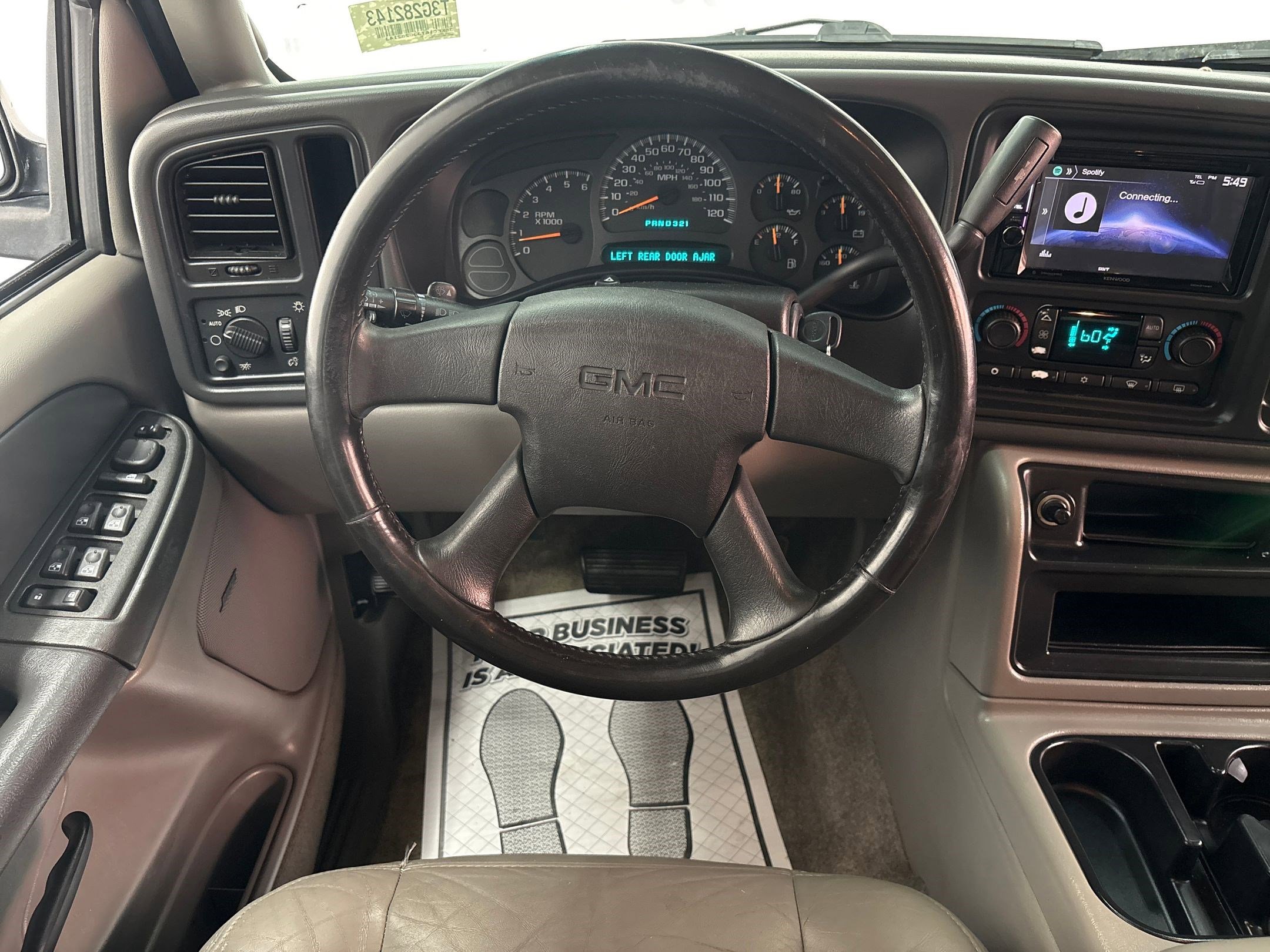 2003 Gmc Yukon XL 1500 SLT photo 4