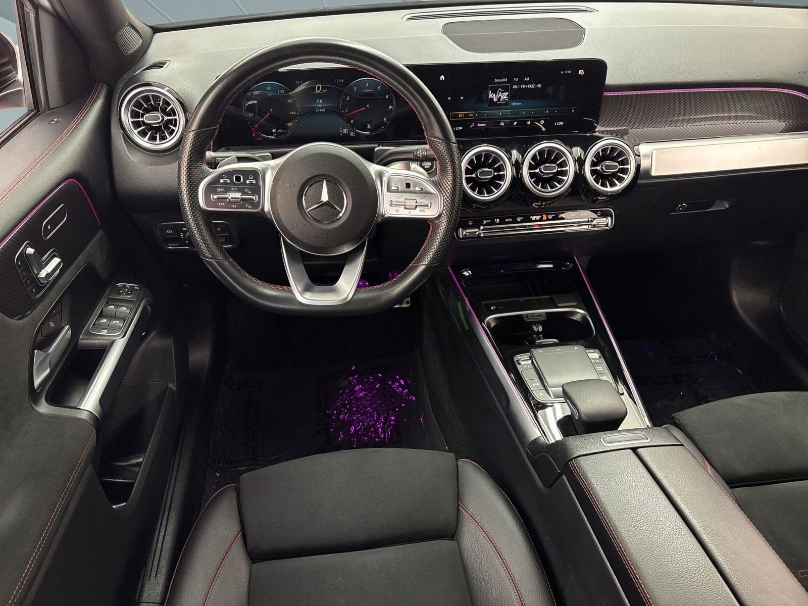 2022 Mercedes Benz GLB 250 photo 3