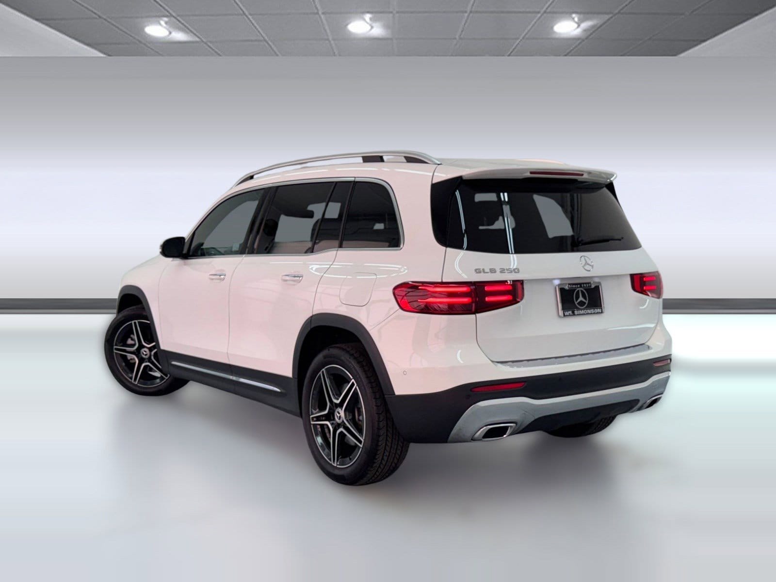 2026 Mercedes-Benz GLB 250 GLB 250 photo 2