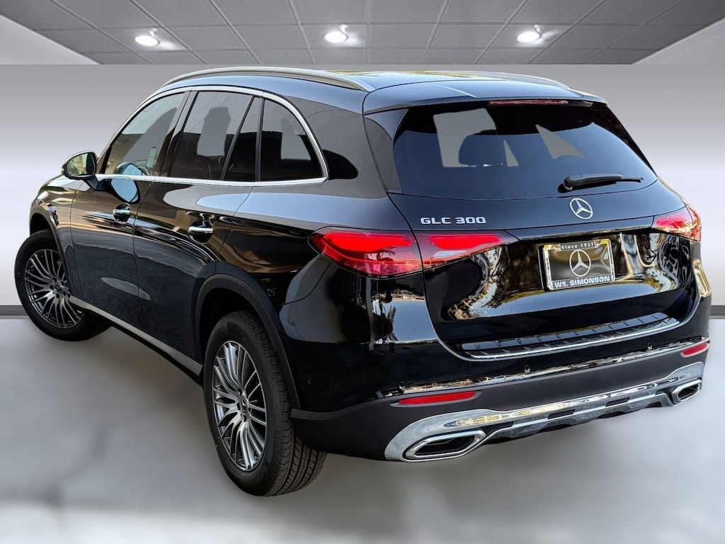 New 2026 Mercedes-Benz GLC 300  SUV