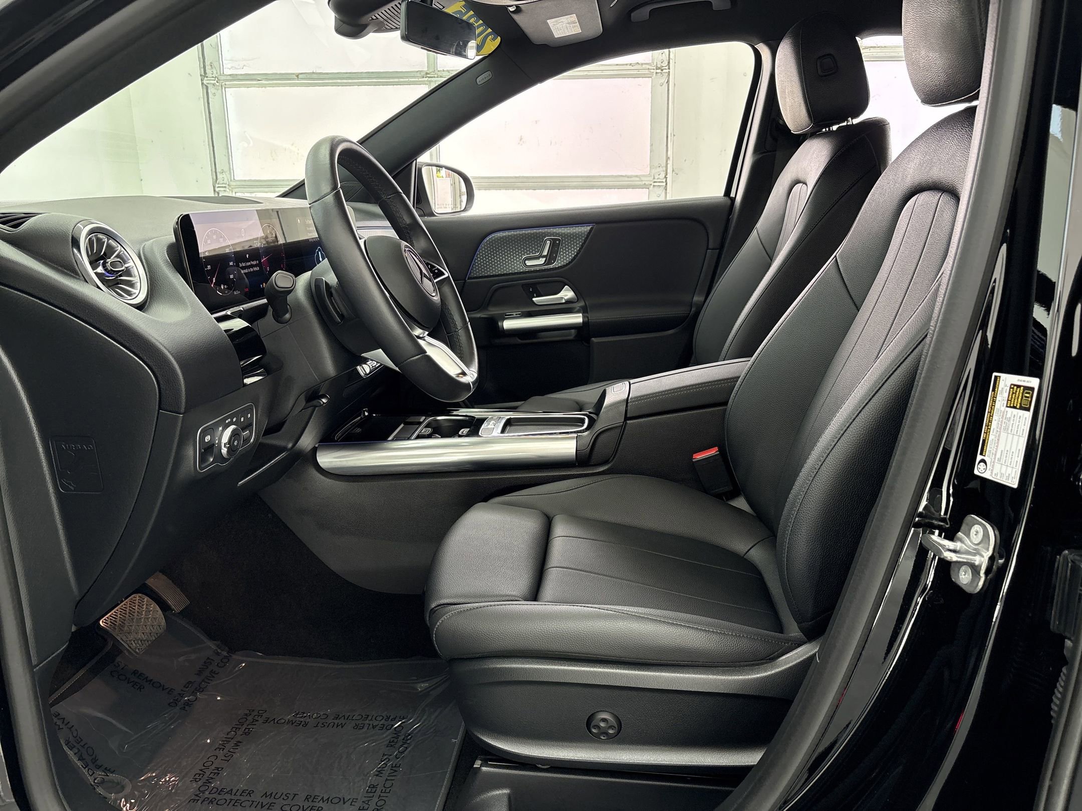 2025 Mercedes Benz GLA 250 photo 4