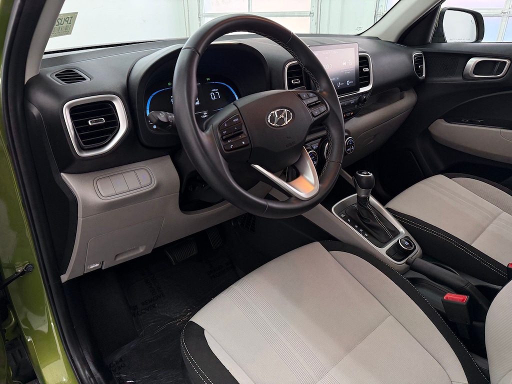 Used 2023 Hyundai Venue SEL SUV