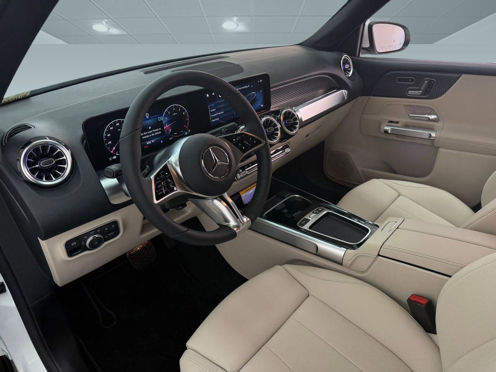 2026 Mercedes Benz GLB 250 photo 2