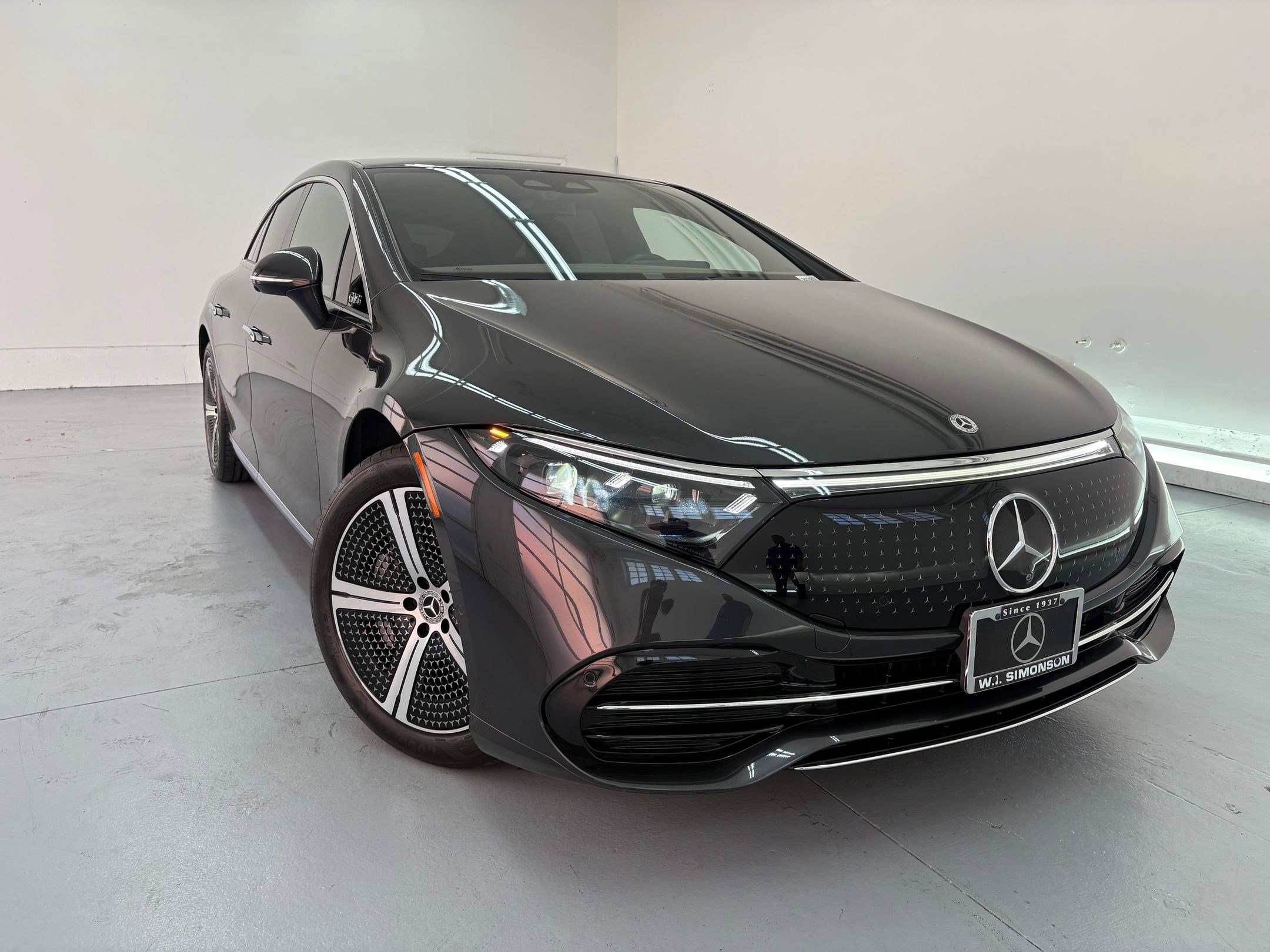 2023 Mercedes Benz EQS Sedan 450 photo 2