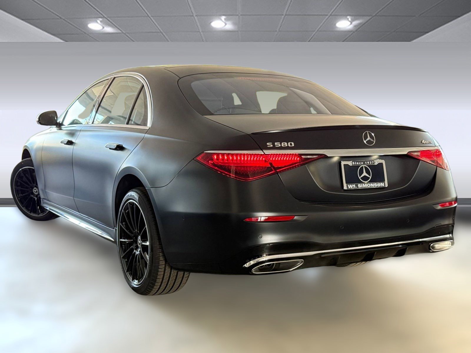 2026 Mercedes Benz S 580 4MATIC photo 2