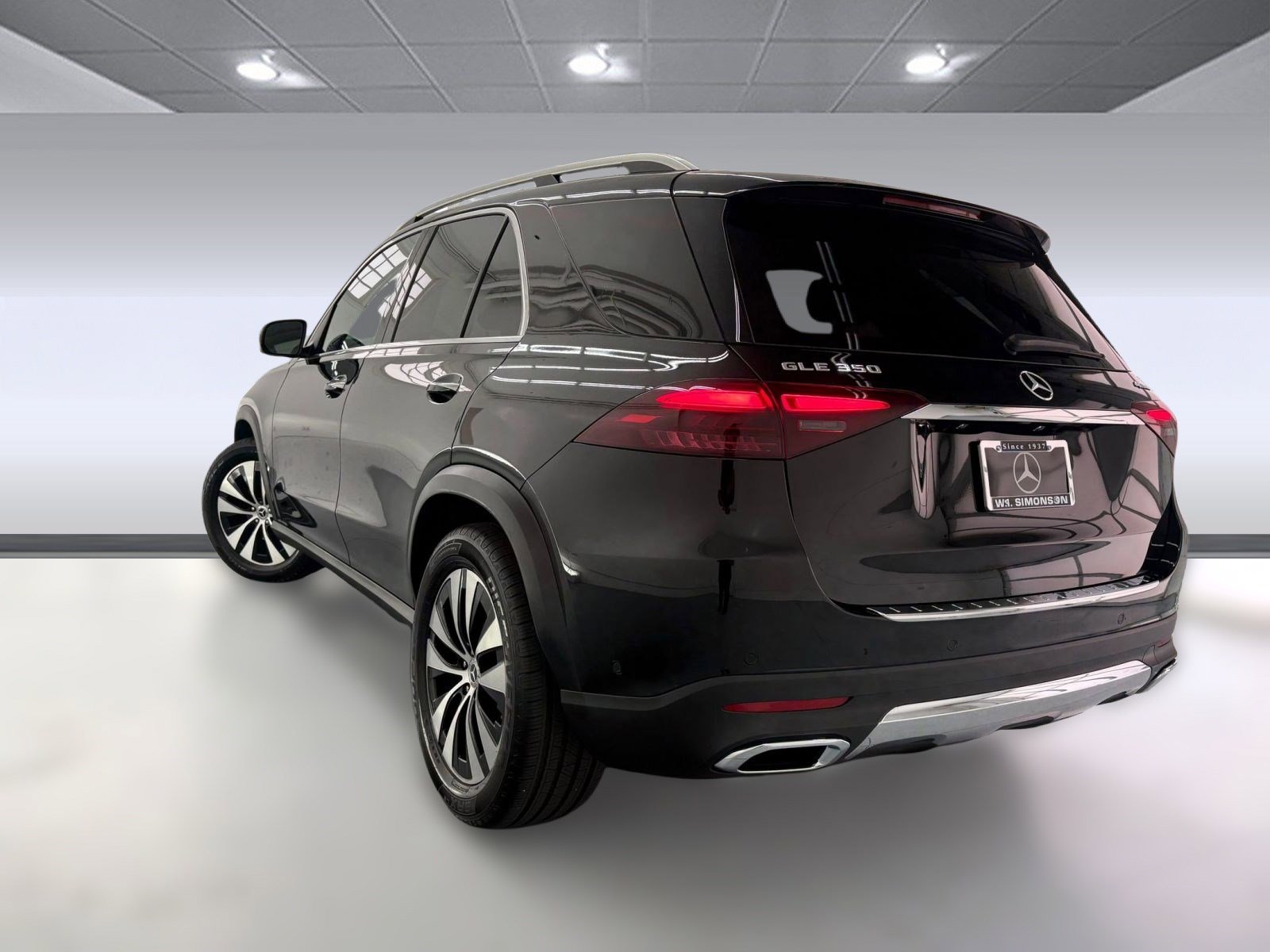 2025 Mercedes Benz GLE 350 photo 2