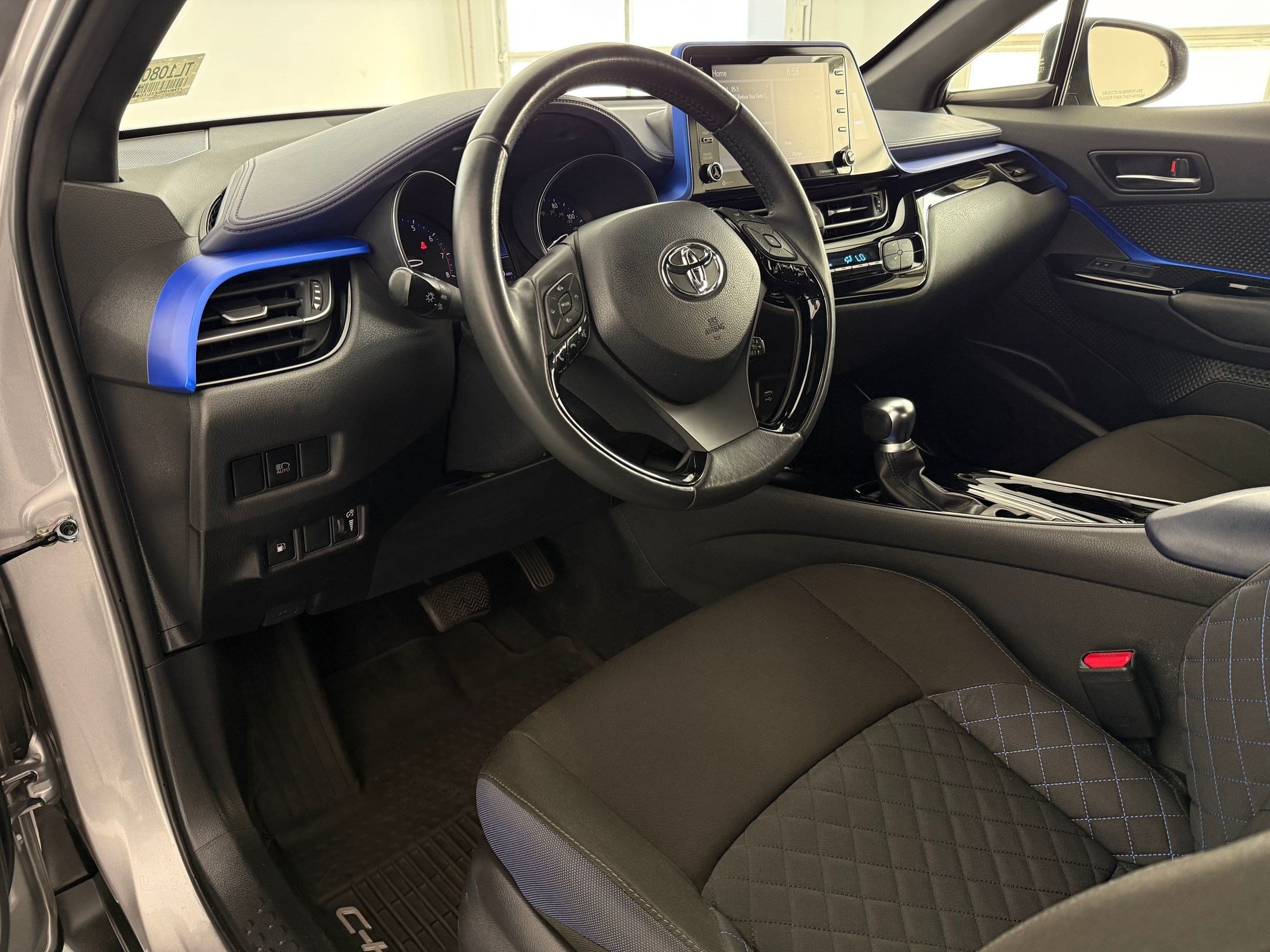 C-HR XLE SUV