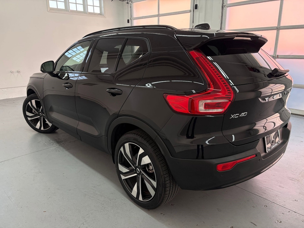 Used 2025 Volvo XC40 Plus Dark Theme SUV