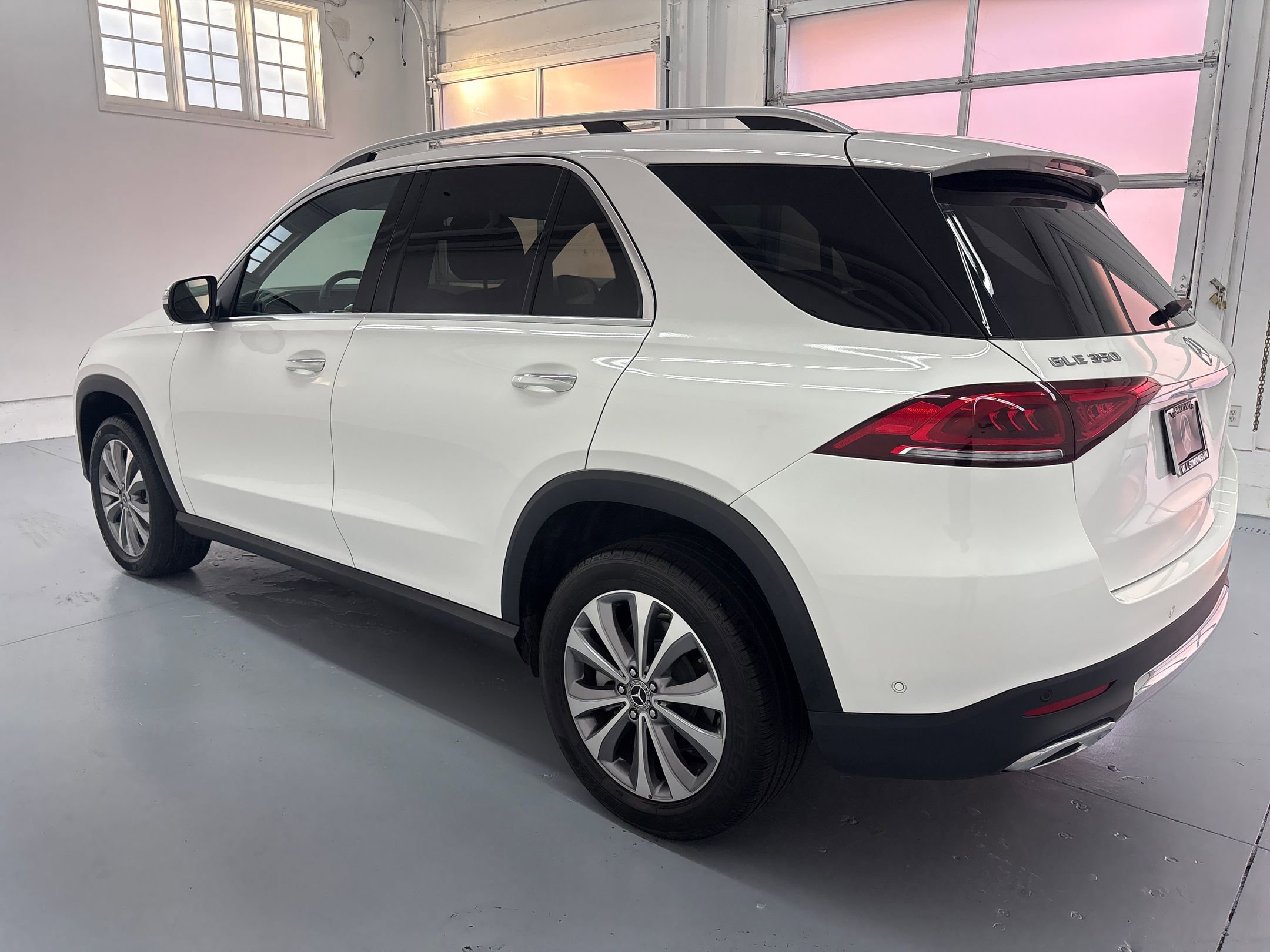 2022 Mercedes Benz GLE 350 photo 3