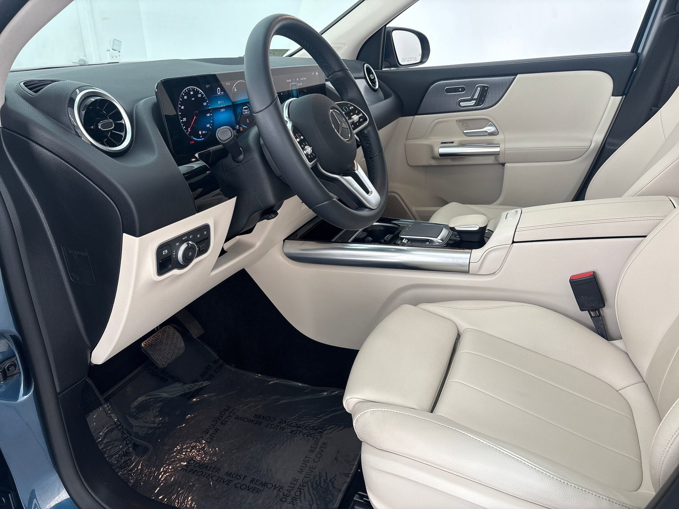 2022 Mercedes Benz GLA 250 photo 4