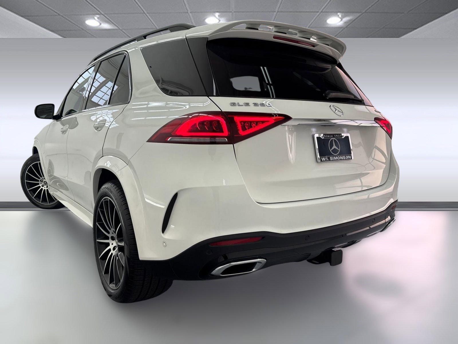 2023 Mercedes Benz GLE 350 4MATIC photo 3