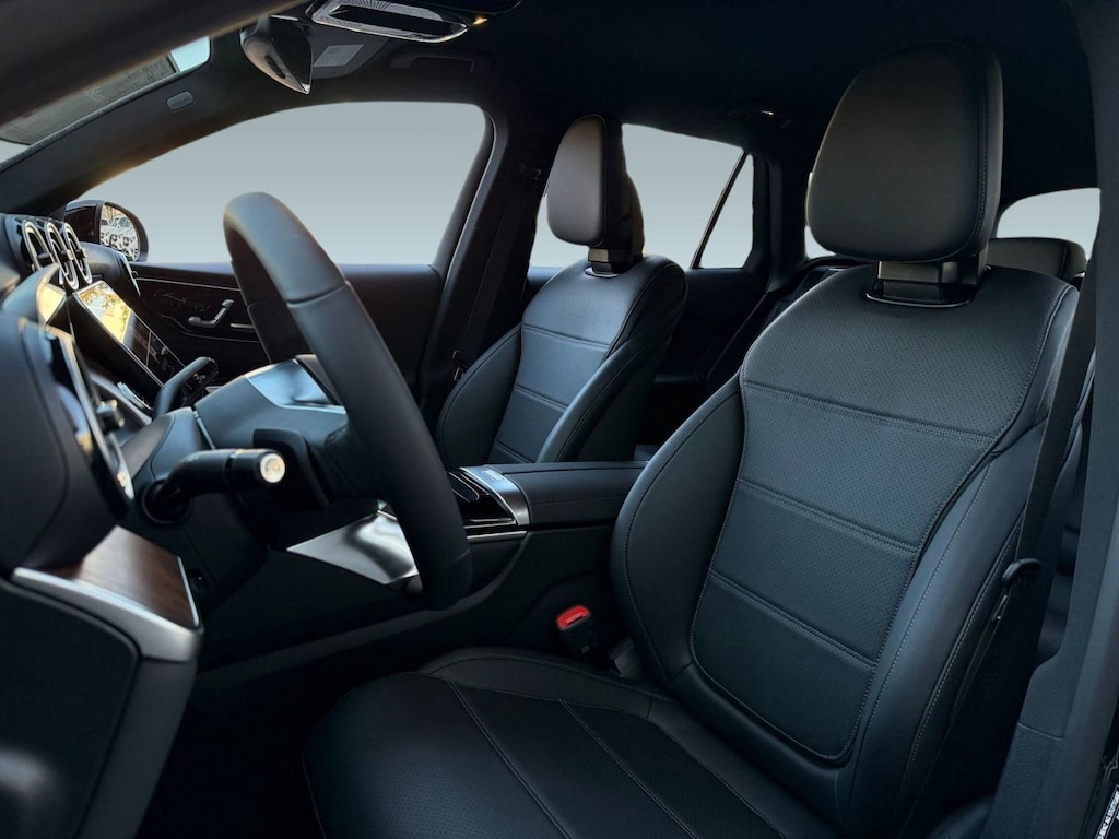 New 2026 Mercedes-Benz GLC 300  SUV