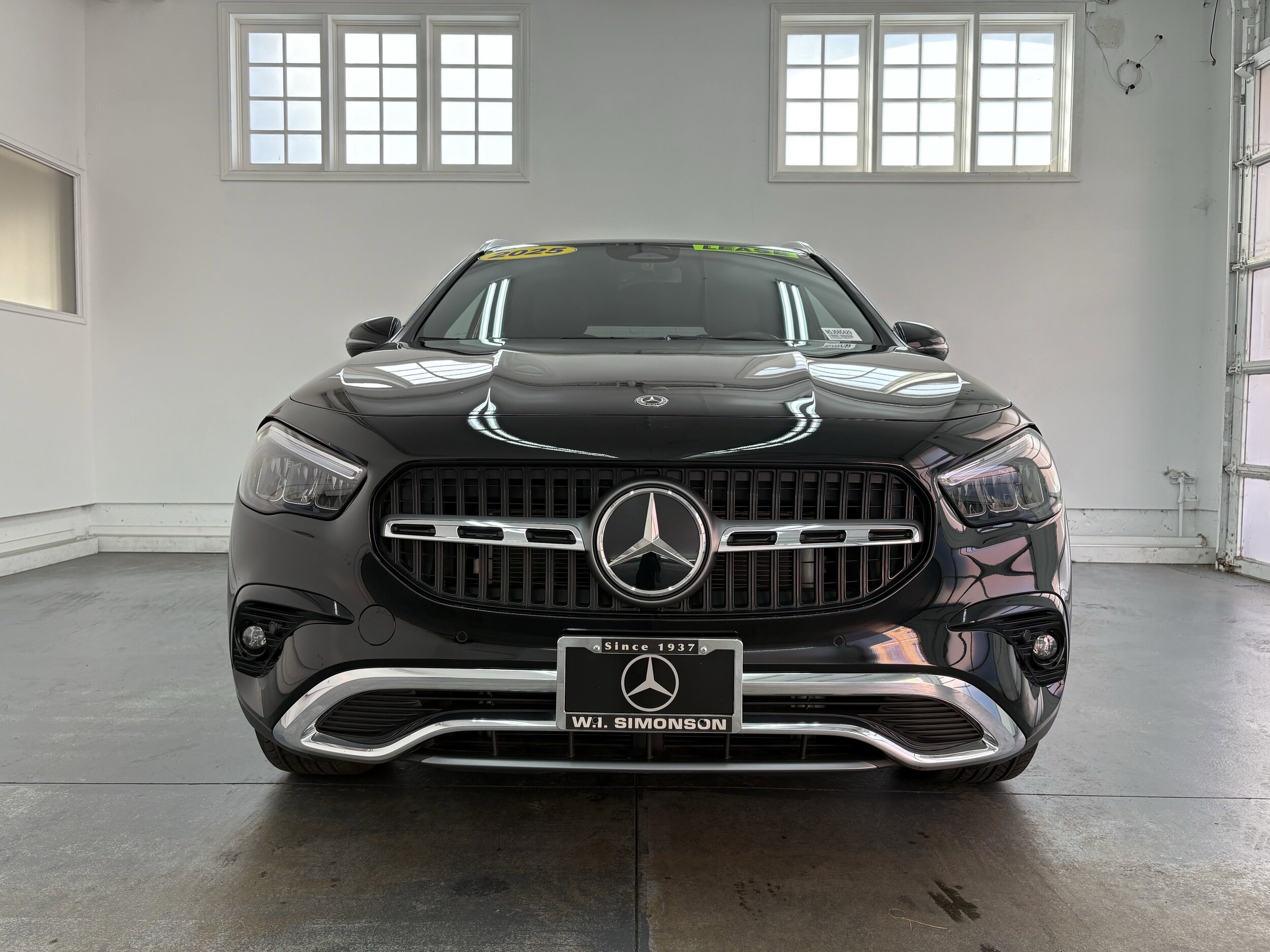 2025 Mercedes Benz GLA 250 photo 2