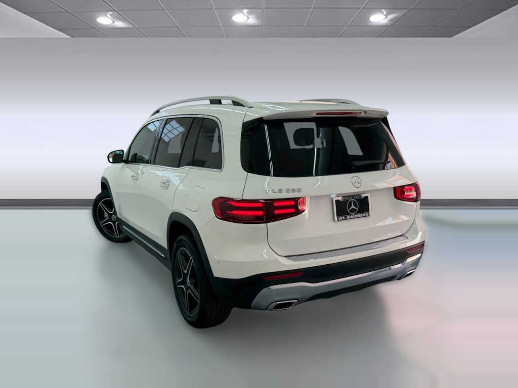 New 2026 Mercedes-Benz GLB 250 SUV