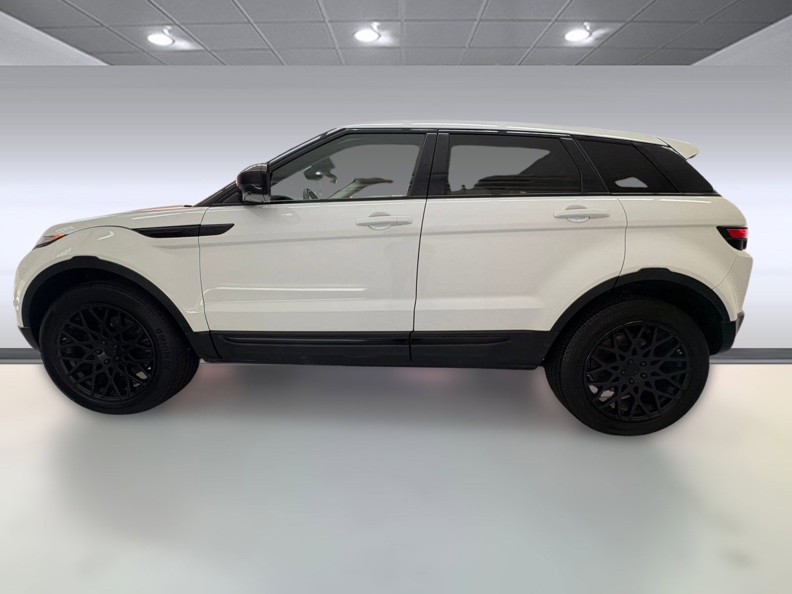 2017 Land Rover Range Rover Evoque SE photo 2