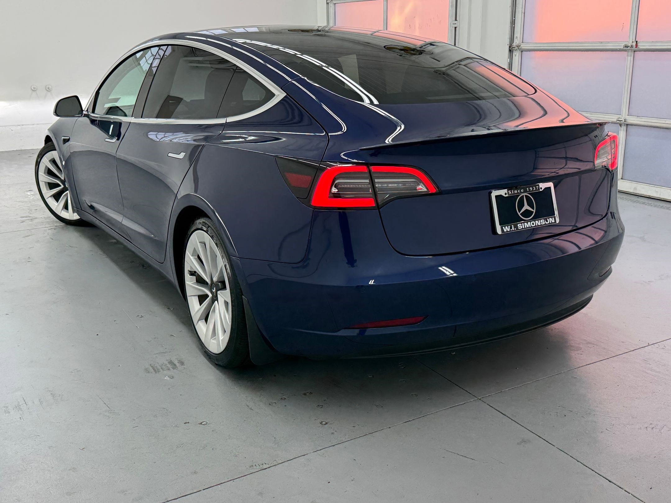 2018 Tesla Model 3 Long Range photo 3