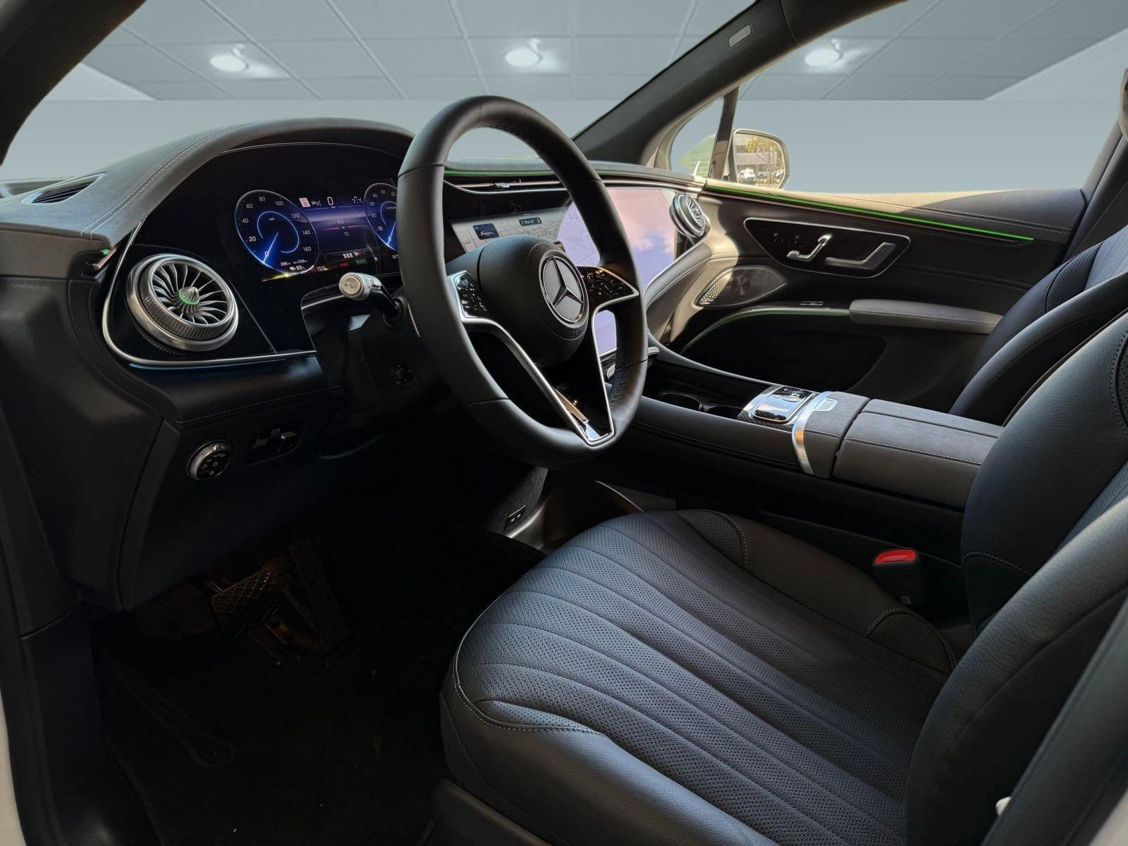 2026 Mercedes Benz 400 450 4MATIC photo 3