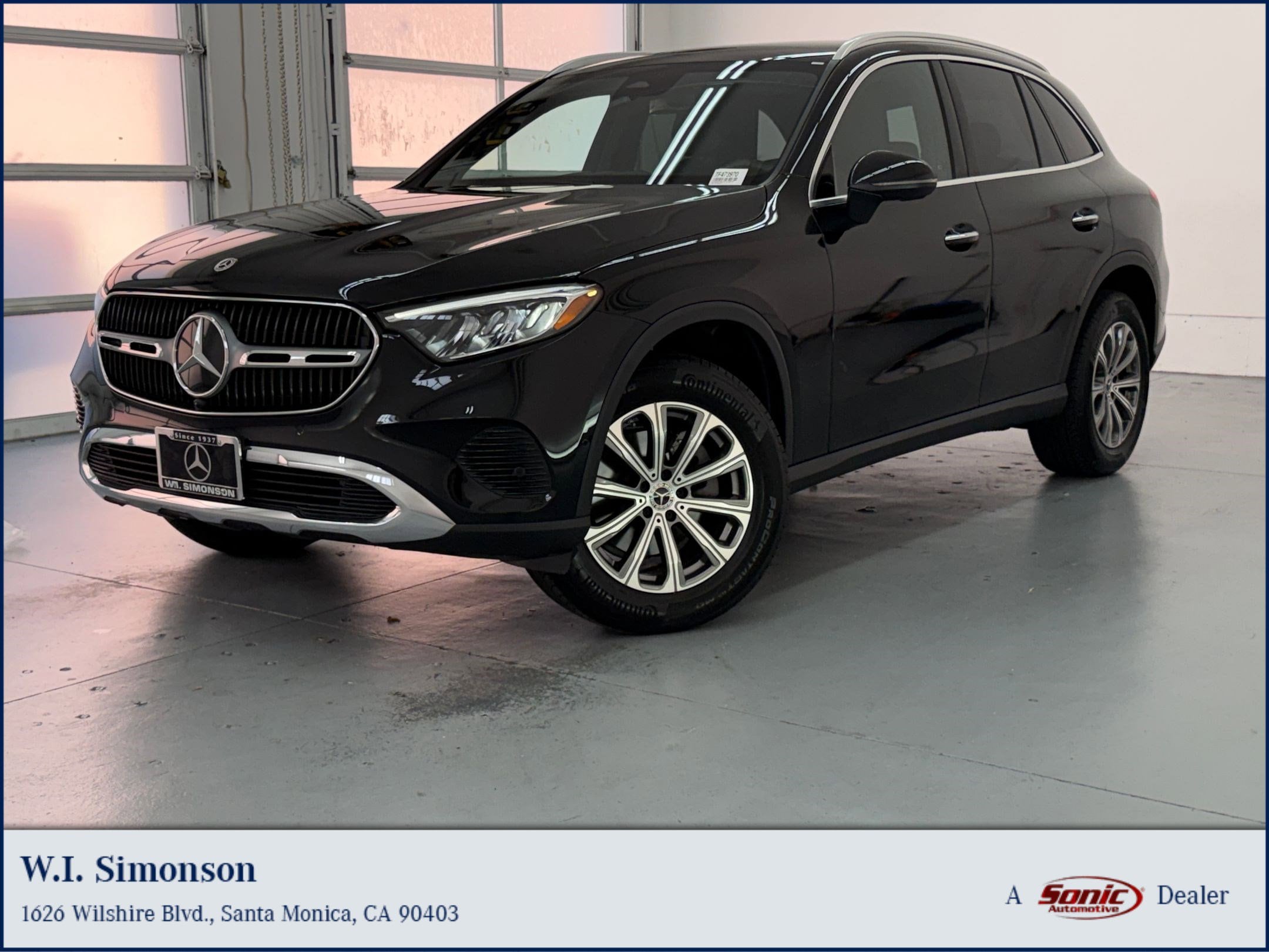 2026 Mercedes-Benz GLC GLC 300's photo