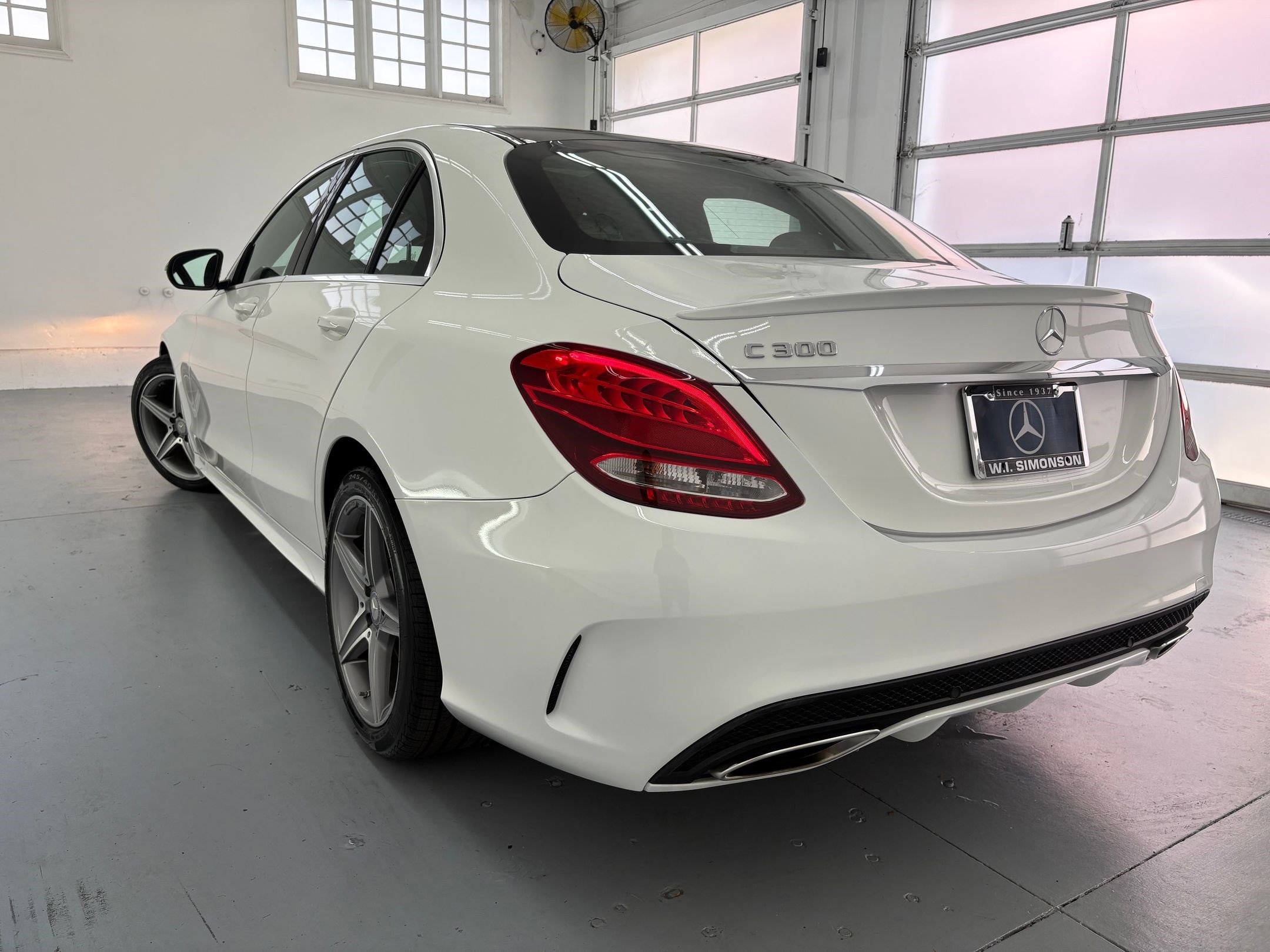 2017 Mercedes Benz C 300 Sedan photo 3