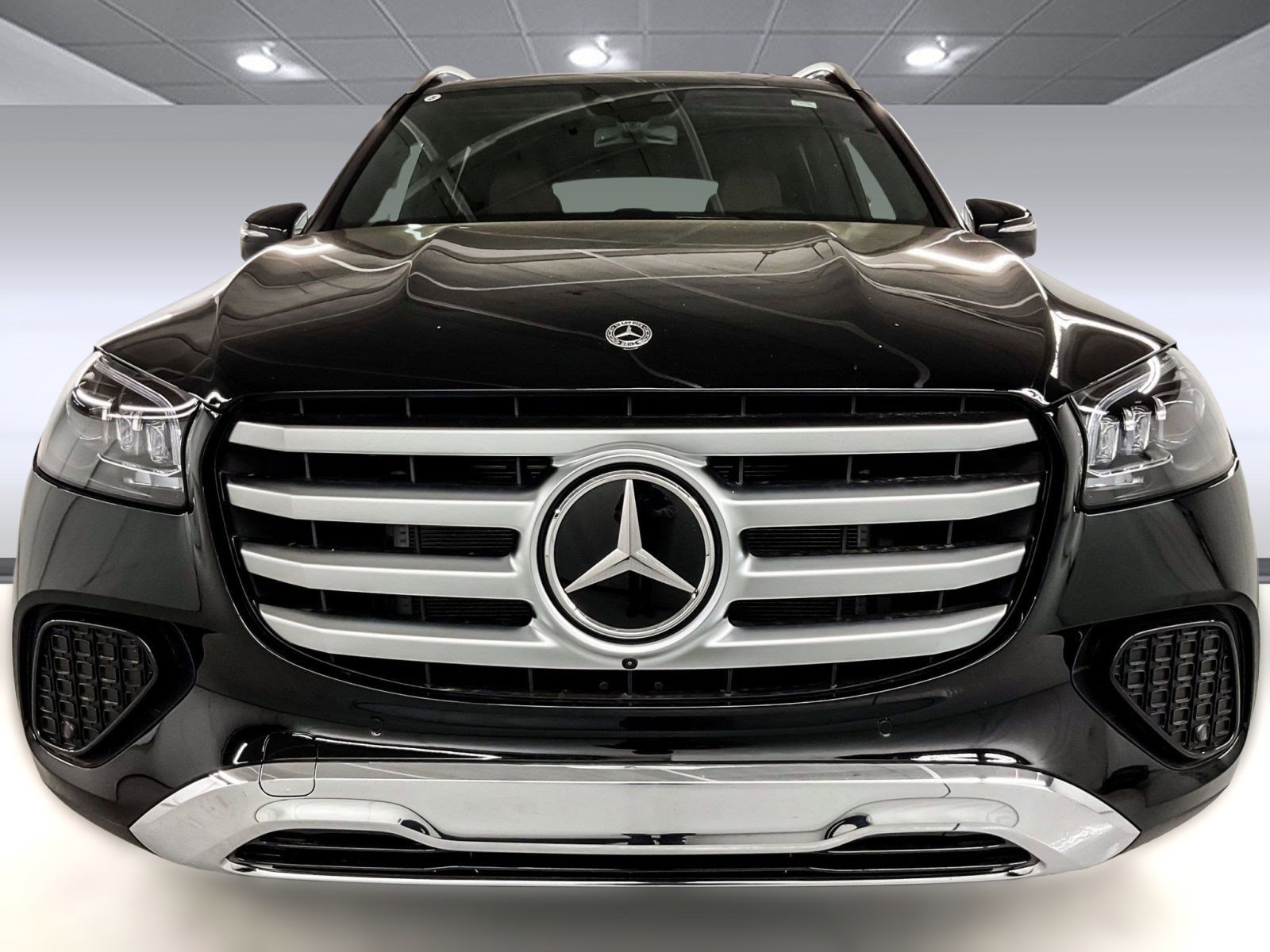 2025 Mercedes Benz GLS 450 4MATIC photo 4