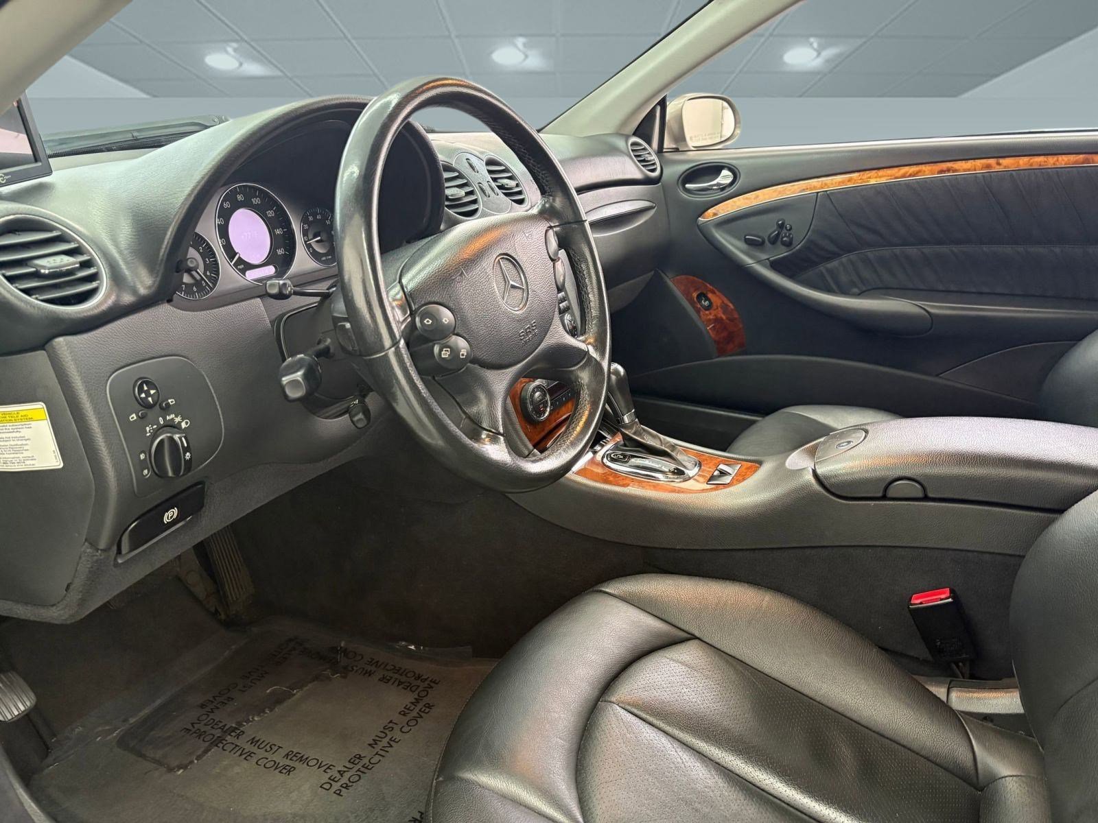 2005 Mercedes Benz CLK photo 4